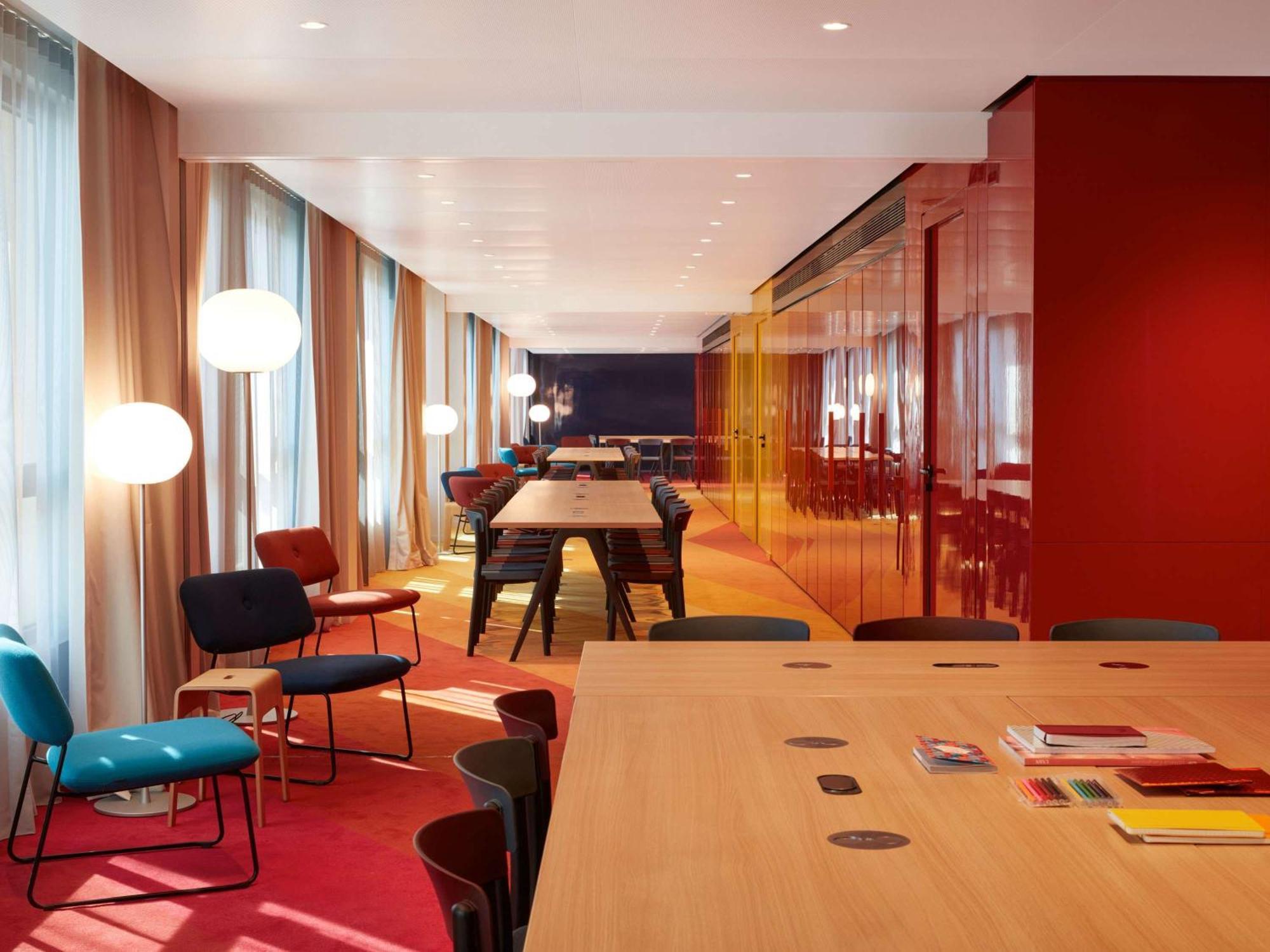 So/ Paris Hotel Kültér fotó The library